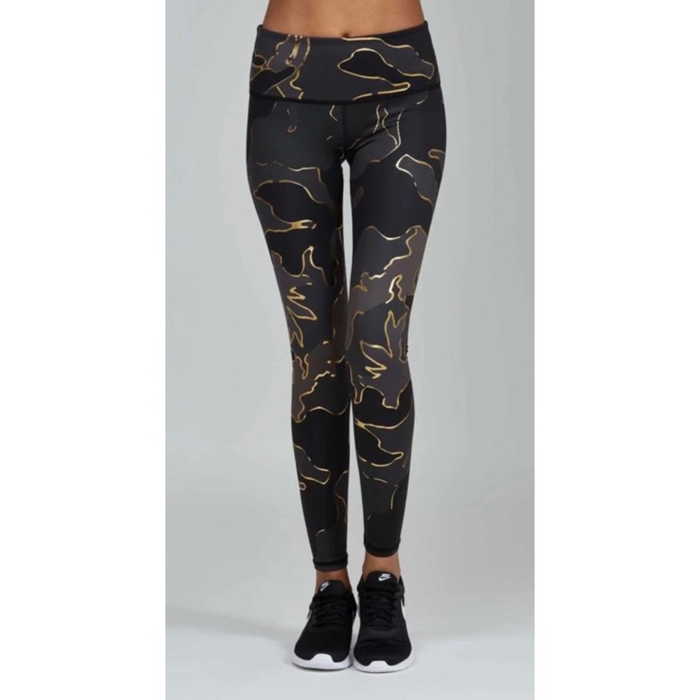 Noli yoga never worn leggings!